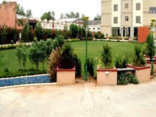 Hotel Radiance Bhilwara Экстерьер фото